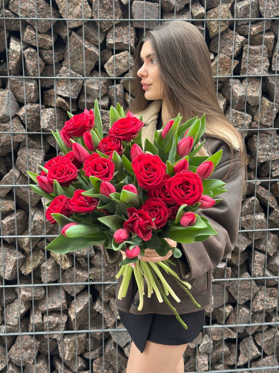 Букет з тюльпанів та троянди In Love