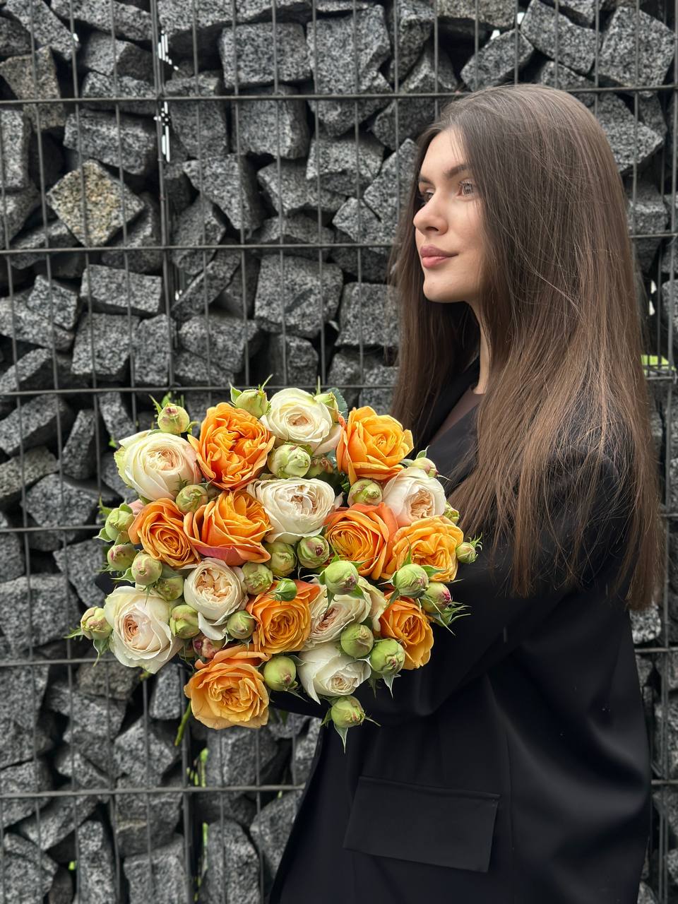 Букет з троянд Heliana Orange та Lorena Summer