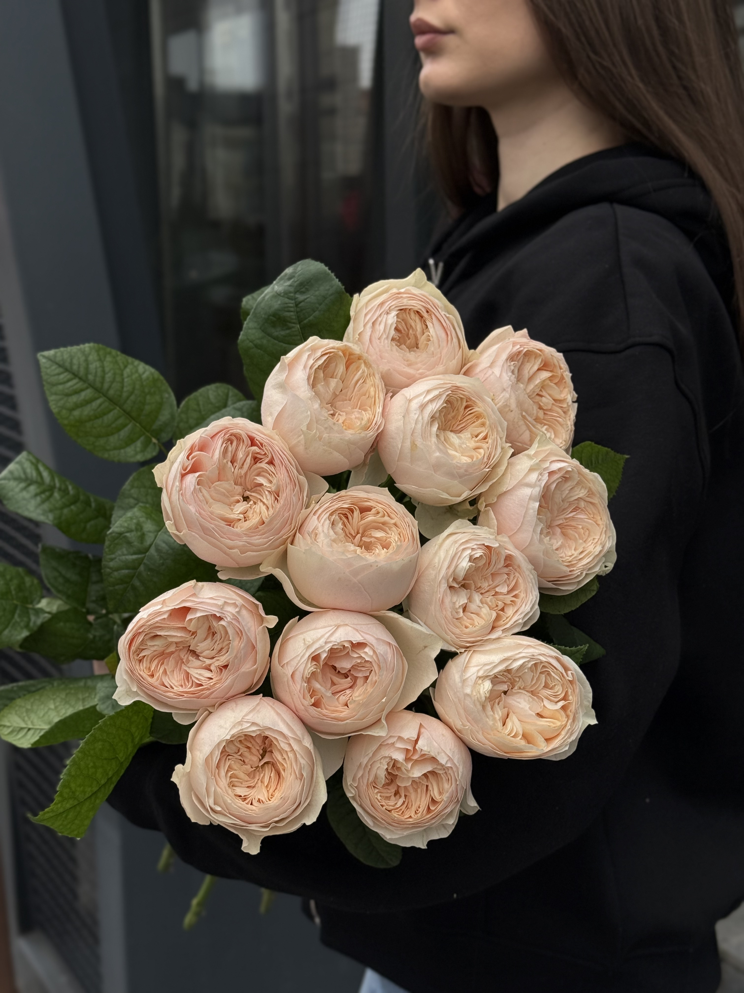 Монобукет з піоновидної троянди Emma Woodhouse