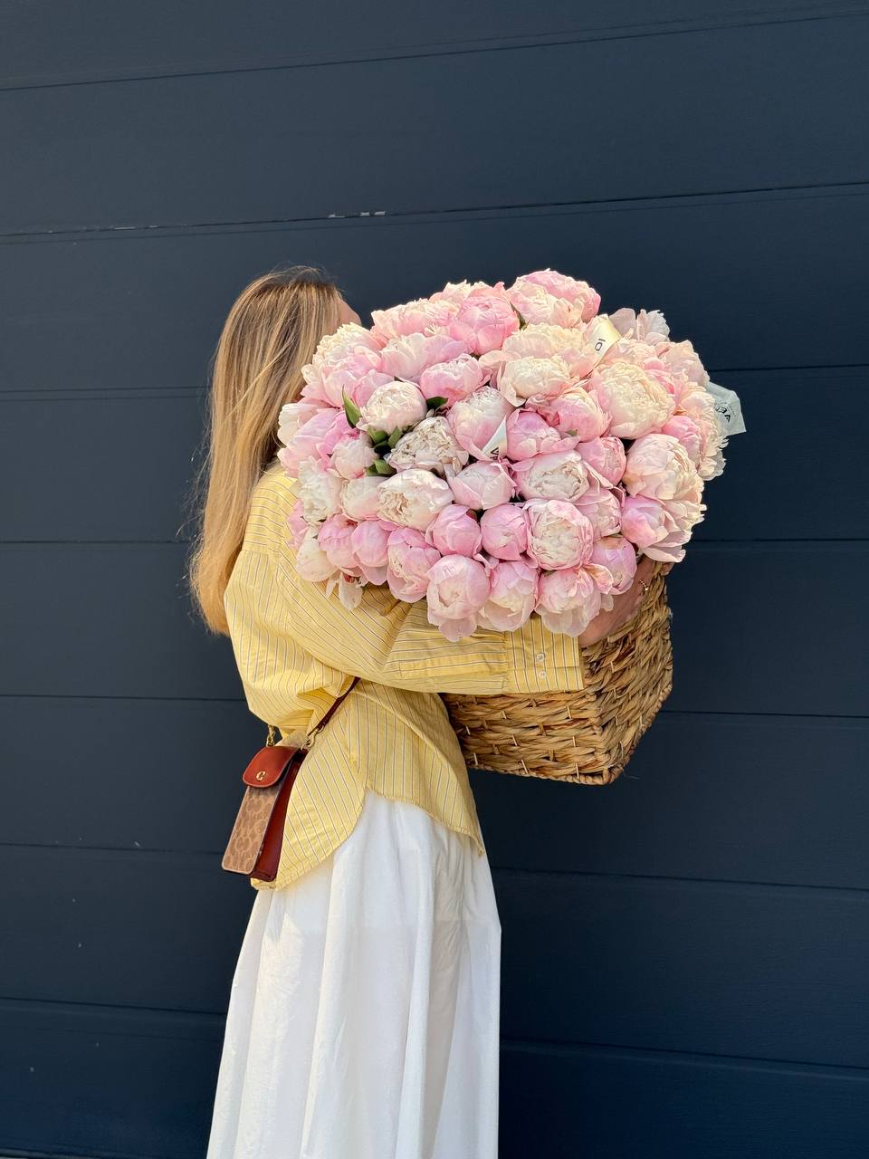 Композиція з півоній 