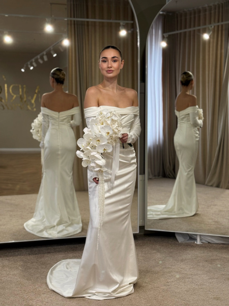 Букет для нареченої - гортензія, орхідея та амарантус