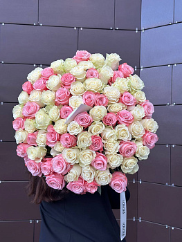 Букет з троянд Be Sweet та Mondial