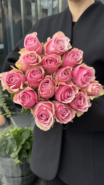 Букет з троянд Athena Royal