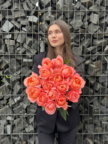 Букет з троянд Dragonfly